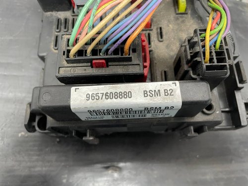 Блок запобіжників BSM B2
