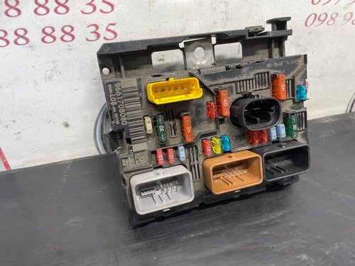 Блок запобіжників BSM-L08 Citroёn C4 Picasso