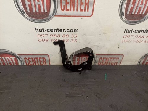 Крепление клапана вентельяции бака Peugeot 3008 II