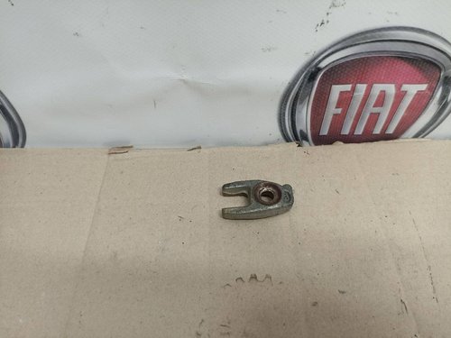 Крепление топливной форсунки 1.5 1.5 dci