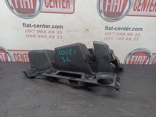 Кронштейн заднього бампера лівий Peugeot 3008 II