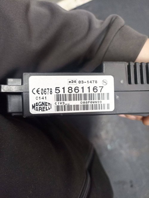 Блок Blue&me 1.6 d