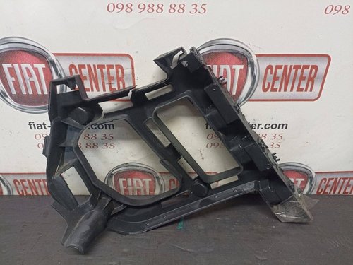 Направляющая заднего бампера правая