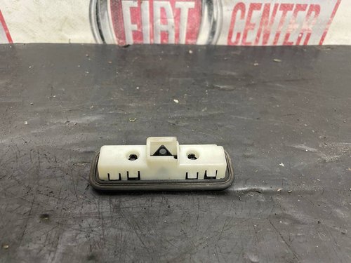 Кнопка багажника электрическая