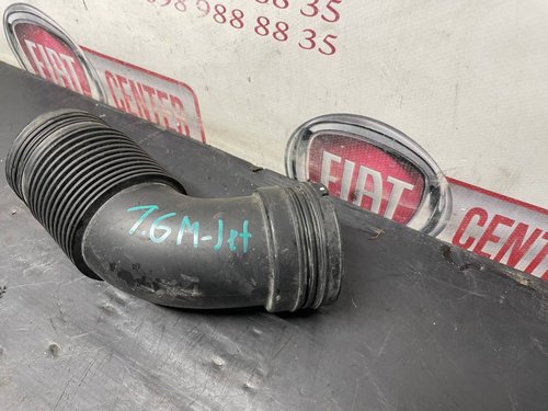 Патрубок воздушного фильтра 1.6 Mjet
