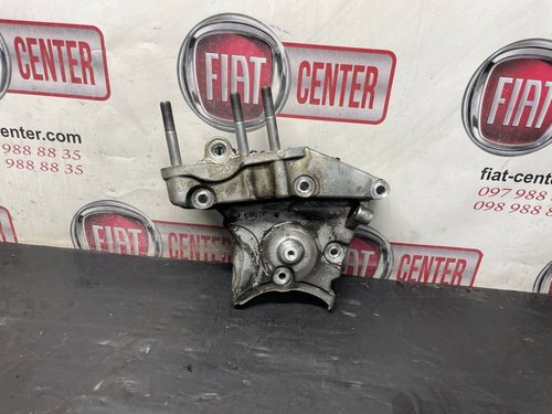 Кронштейн крепления двигателя 1.6 Mjet