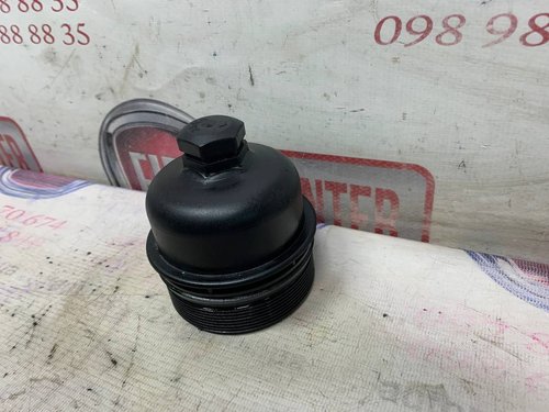 Кришка масляного корпуса 1.4 1.6 Hdi