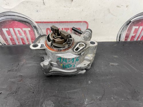 Вакуумный насос 1.4 HDi