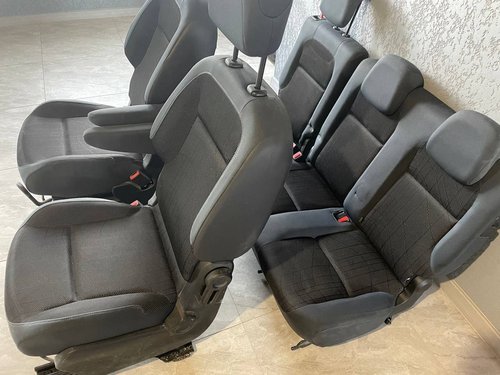 Комплект сидінь