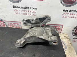 Опора (подушка) двигуна Citroën C4