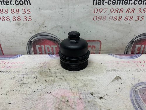 Кришка масляного корпуса 1.4 1.6 Hdi