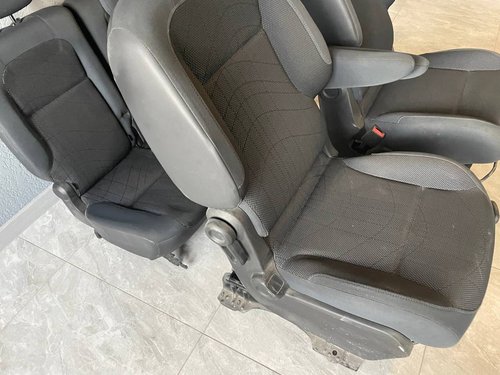 Комплект сидінь