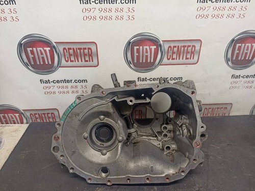 Корпус коробки перекючення передач 1.3