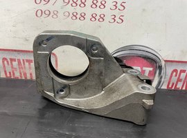 Кронштейн подвесного подшипника 1.6 Mjet