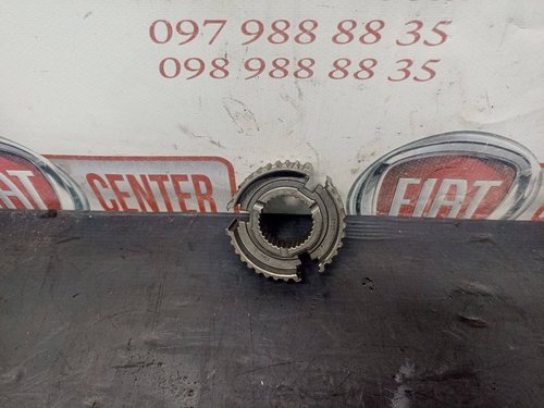 Ступица муфты синхронизатора 1-2 передачи