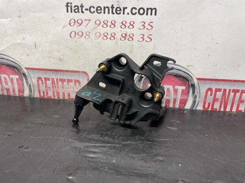 Кронштейн кріплення паливного фільтра 2.0 HDi