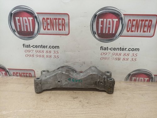 Кронштейн двигуна правий 1.6 VTi