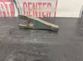 Кронштейн кріплення форсунки 2.0 HDI