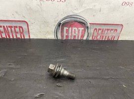 Болт колесный с пресшайбой