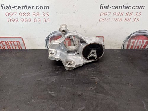 Подушка двигуна задня права 1.6 HDi