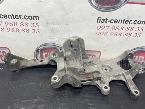 Кронштейн генератора 2.0 HDI