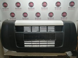 Бампер передній.