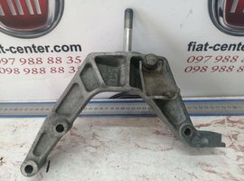 Кронштейн опори двигуна 1,6
