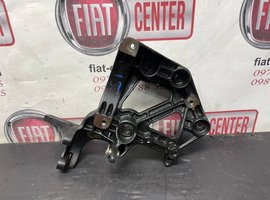 Кронштейн крепления двигателя 1.6 Mjet