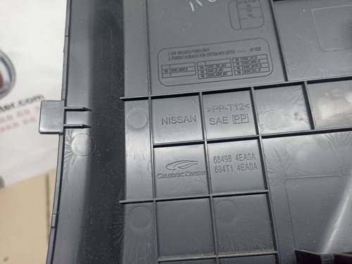 Накладка торпедо правая нижняя