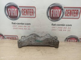Кронштейн двигателя правый 1.6 VTi