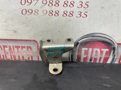 Кріплення впускного колектора 1,6 Mjet