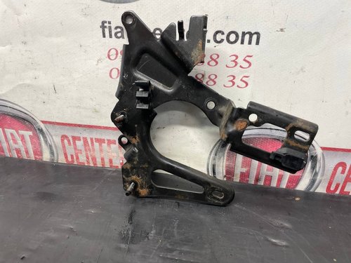 Кронштейн кріплення корпуса термостата 2,0 HDI