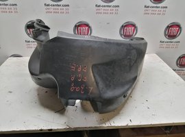 Підкрилок задний лівий.