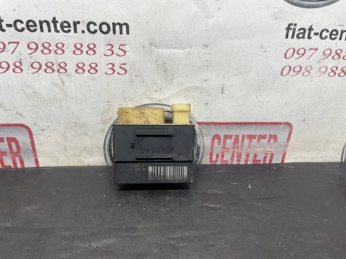 Реле свічок накалу 1.6 HDi