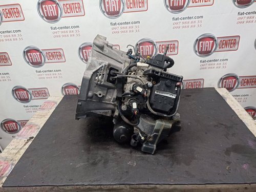 Коробка переключения передач (АКПП) 1.6 HDI