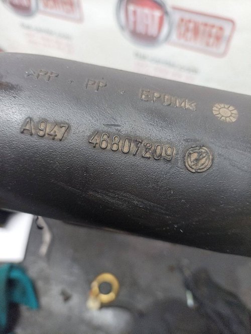 Патрубок воздушного фильтра 1.6