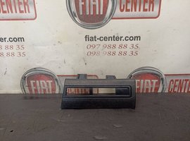 Рамка кнопок у торпеду Peugeot 3008 II