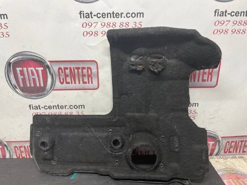 Накладка двигуна декоративна Citroen Berlingo