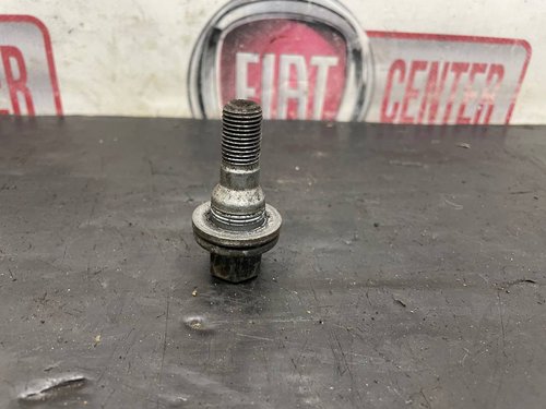 Болт колісний з пресшайбою