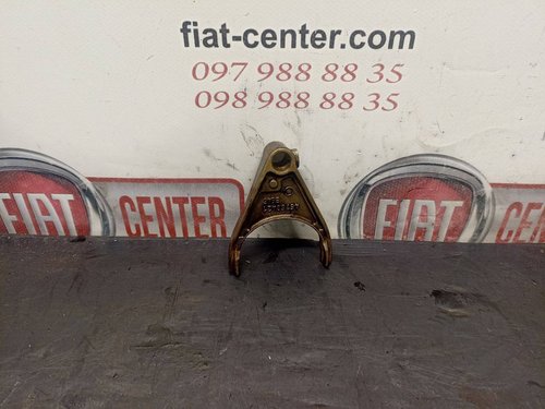 Вилка 5-передачі 1.3-1.9 Mjtd