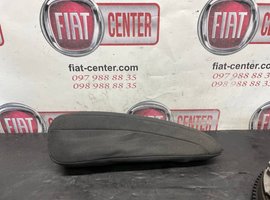 Підлокітник сидіння правий передній (пасажирський)