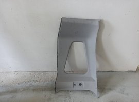Накладка стойки левая задняя