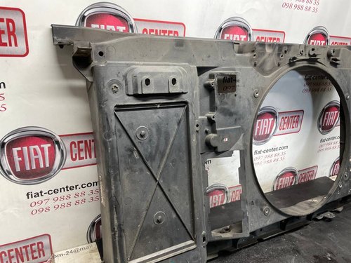 Дифузор радіатора 1.6 HDI