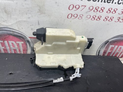 Замок правої розсувної двері Peugeot Partner K9