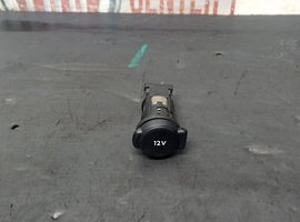 Прикурювач Peugeot 3008 II