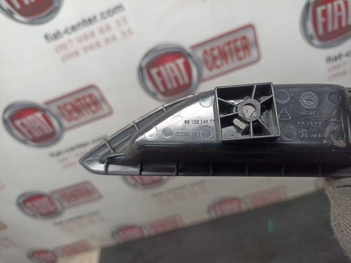 Кнопка стеклоподъемника задняя правая Peugeot 3008 II