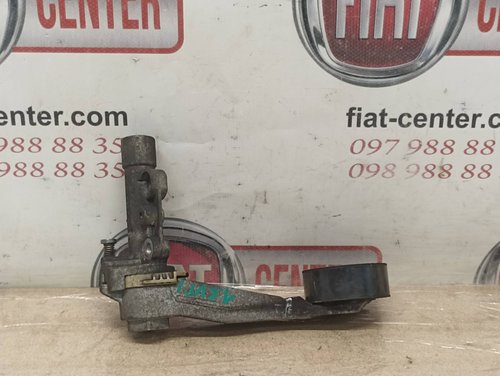 Натяжитель ремень генератора 1.4 16V1.6 VTi