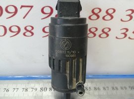 Насос бачка омывателя 1 выход.