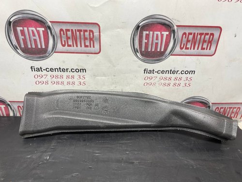 Воздуховод подачі повітря в салон